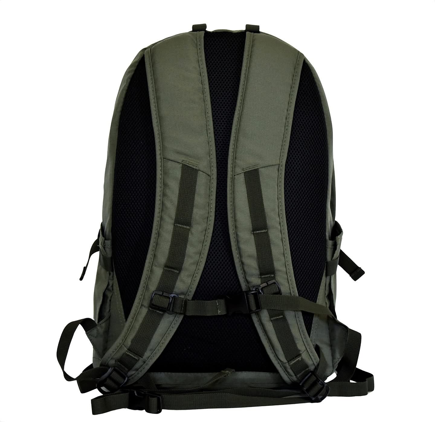 MOCHILA PRETORIA 022: COMPACTA. CÓMODA. IMPARABLE.